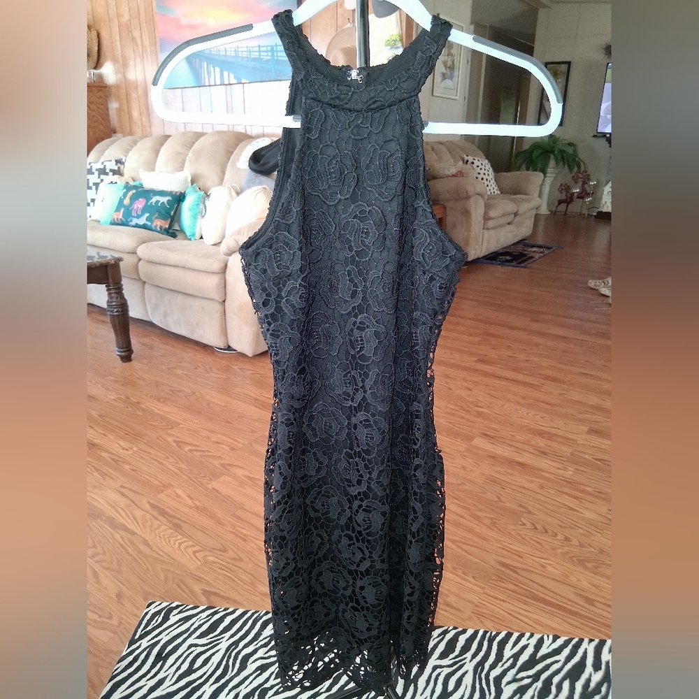 Elegant Black Lace Dress